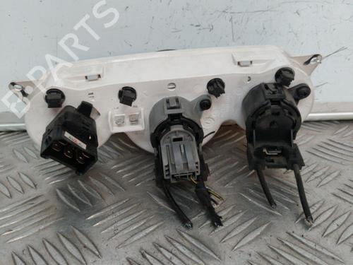 Used Climate control Climate control FORD TRANSIT CONNECT (P65_, P70_, P80_) 1.8 Di (75 hp) 22032994 22032994