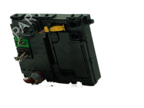 Used Fuse box Fuse box 38188715 38188715