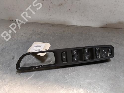 Used Left front window switch RENAULT CLIO IV (BH_) 0.9 TCe 90 (BHNF, BHMA, BHMH, BHJK, BHJR) (90 hp) 27893990