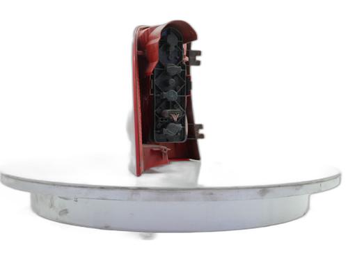 right-taillight-mercedes-benz-m-class-w163-1998-1999-2000-2001-2002-2003-2004-2005-39639869 main image