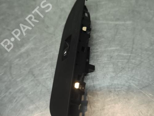 Used Right front window switch Right front window switch BMW X1 (E84) xDrive 20 d (184 hp) 32997019 32997019