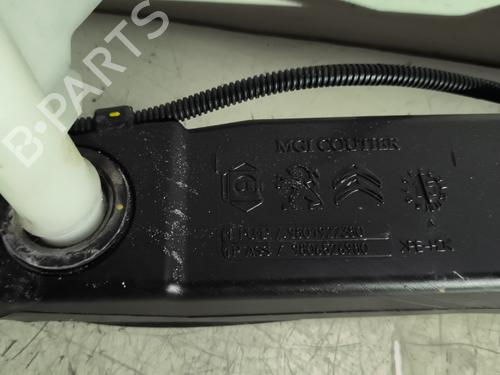Used Windscreen washer tank Windscreen washer tank 27213454 27213454
