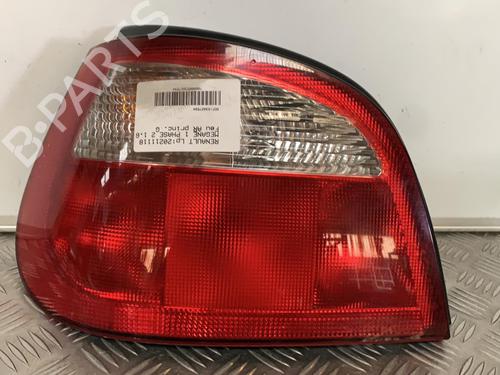 Used Left taillight RENAULT MEGANE I (BA0/1_) 1.6 16V (BA04, BA0B, BA11, BA1J, BA16, BA19, BA1K, BA1V,... (107 hp) 21702041