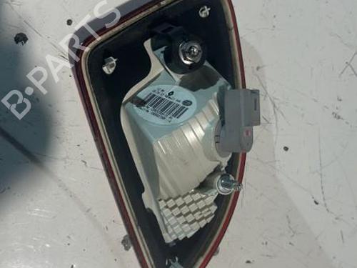 left-tailgate-light-renault-twingo-ii-cn0_-15-dci-75-2007-21705494 main image