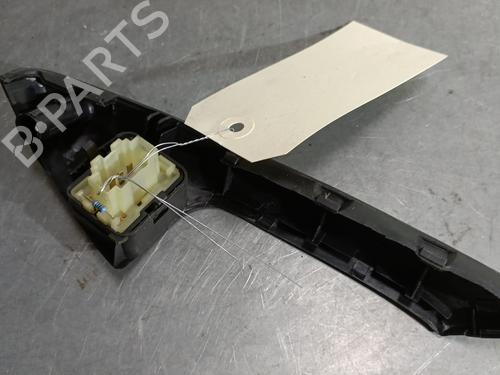 Right front window switch VW GOLF III (1H1) 1.6 | BP29081573I26 