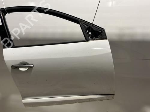 Used Right front door RENAULT MEGANE III Grandtour (KZ0/1) 1.6 dCi (KZ00, KZ12, KZ13) (130 hp) 22761721