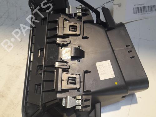 Air vent PEUGEOT 208 I (CA_, CC_) 1.2 VTI 82 | BP21696529I21 