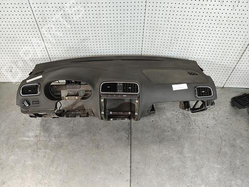 Used Dashboard Dashboard VW GOLF VI (5K1) 1.6 TDI (105 hp) 21724440 21724440