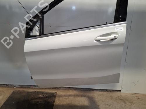 Used Left front door MERCEDES-BENZ B-CLASS Sports Tourer (W246, W242) B 180 CDI / d (246.212) (109 hp) 29572013