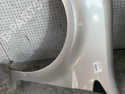 Used Left front fenders RENAULT CLIO III (BR0/1, CR0/1) 1.5 dCi (BR17, CR17) (86 hp) 29348209