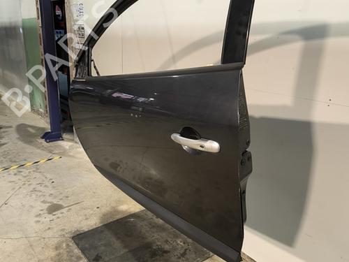 Used Left front door Left front door 30646796 30646796