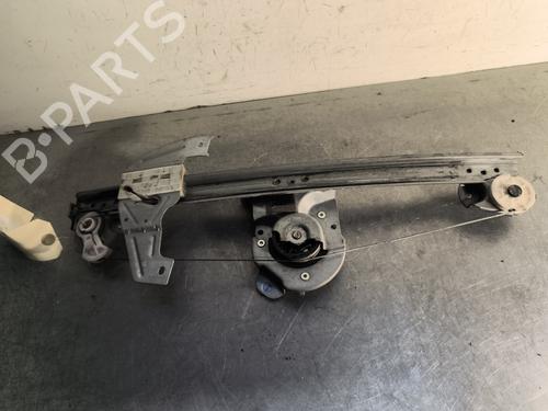 Rudehejsemekanisme Højre foran PEUGEOT 107 (PM_, PN_) 1.0 | BP29934774C23