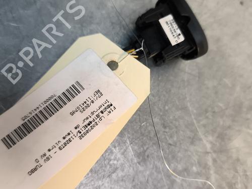 Right front window switch FIAT PANDA (312_, 319_) 1.3 D Multijet 4x4 (312PXL1A) | BP29997382I26 - Image 2