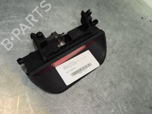 Troisième feu stop DACIA SANDERO 1.4 (BS0C, BS0A, BS0G, BS1F, BS0E) (75 hp) 32994751