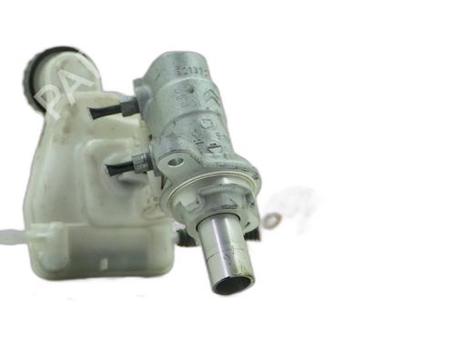 Hovedbremsecylinder Hovedbremsecylinder 38343095 38343095
