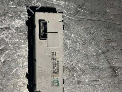 Used Display monitor RENAULT MEGANE III Grandtour (KZ0/1) 1.5 dCi (KZ09, KZ0D, KZ1G, KZ29, KZ14, KZ1W, KZ10, KZ1F,... (110 hp) 21721368