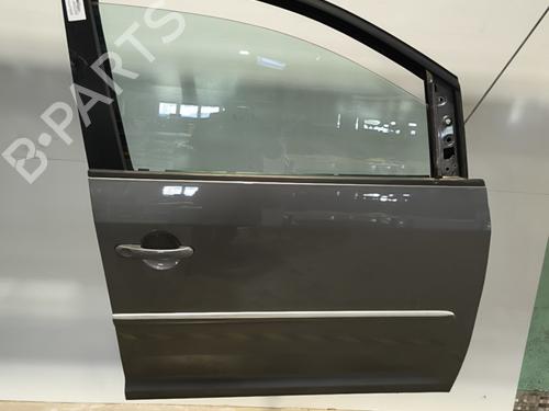 Used Right front door VW TOURAN (1T1, 1T2) 2.0 TDI 16V (140 hp) 31151046