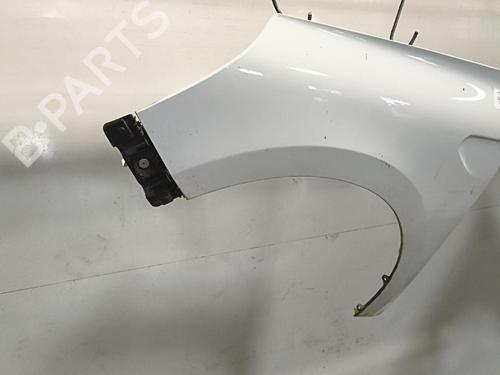 Used Left front fenders Left front fenders 36846182 36846182