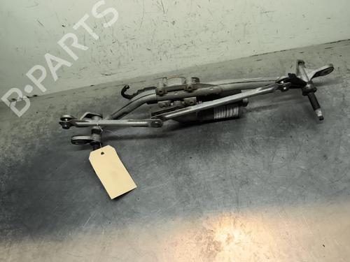 Used Front wiper motor AUDI A1 (8X1, 8XK) 1.2 TFSI (86 hp) 31815738