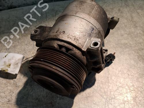 Used AC compressor AC compressor RENAULT KOLEOS I (HY_) 2.0 dCi 4x4 (HY0K) (150 hp) 32995583 32995583