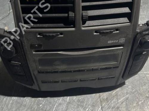 Used Radio Radio TOYOTA YARIS (_P9_) 1.4 D-4D (NLP90_, NLP90R) (90 hp) 21705284 21705284