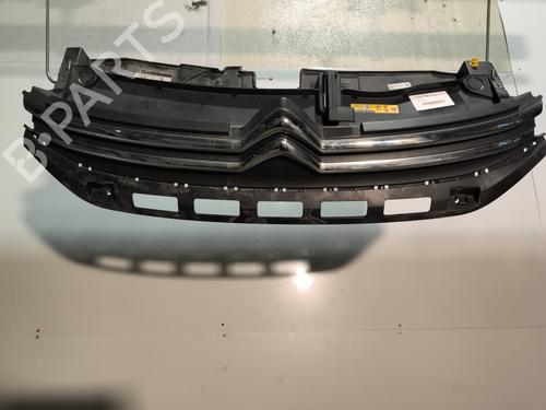 Used Grille CITROËN C3 III (SX) 1.2 PureTech 82 (83 hp) 29733949