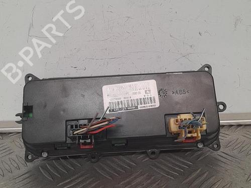 AC Styreenhet / Manøvreringsenhet CHRYSLER VOYAGER IV (RG, RS) 2.8 CRD (150 hp) 22032580