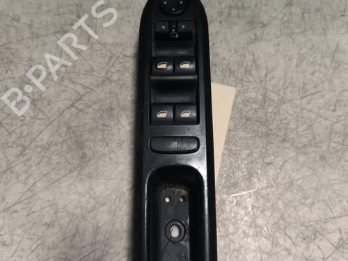 Used Left front window switch Left front window switch PEUGEOT 407 (6D_) 2.0 HDi 135 (6DRHRH, 6DRHRE, 6DRHRG, 6DRHRJ) (136 hp) 25624810 25624810