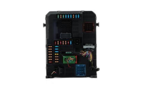 Fuse box PEUGEOT 2008 I (CU_) 1.2 THP 110 / PureTech 110 | BP39638934E1 - Image 2