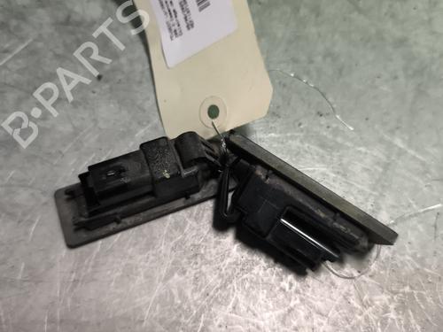 Used Licence plate light PEUGEOT 208 II (UB_, UP_, UW_, UJ_) 1.2 PureTech 75 (75 hp) 27213770