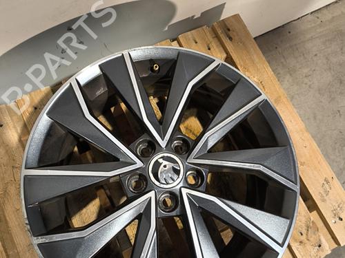 Used Rim SKODA RAPID Spaceback (NH1) 1.6 TDI (90 hp) 30154488