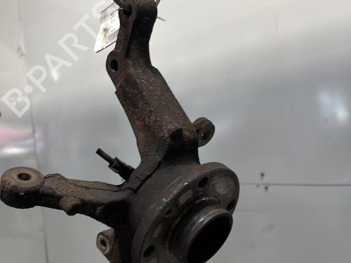 Used Right front steering knuckle NISSAN MICRA III (K12) 1.2 16V (80 hp) 27809709