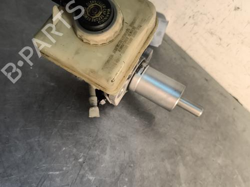 brake-master-cylinder-bmw-5-e60-2001-2002-2003-2004-2005-2006-2007-2008-2009-2010-30647061 main image
