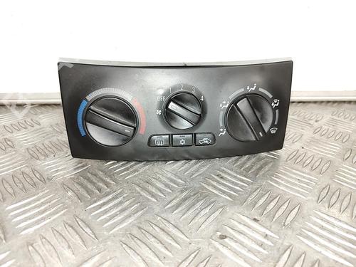 Used Climate control Climate control MITSUBISHI SPACE STAR MPV (DG_A) 1.9 DI-D (DG4A) (102 hp) 21712036 21712036