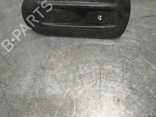 Used Right front window switch RENAULT MASTER II Platform/Chassis (ED/HD/UD) 2.5 dCi (HD02) (101 hp) 32995697