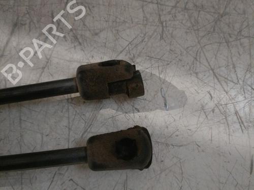 tailgate-lift-support-skoda-fabia-iii-nj3-2014-2015-2016-2017-2018-2019-2020-2021-25336618 main image