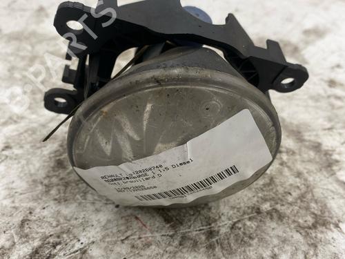 Right front fog light RENAULT MEGANE IV Hatchback (B9A/M/N_) 1.5 Blue dCi 115 (B9A6) | BP39639665C31 - Image 3