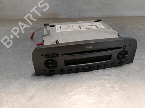 Used Radio Radio ALFA ROMEO GT (937_) 1.9 JTD (937CXN1B) (150 hp) 28165867 28165867