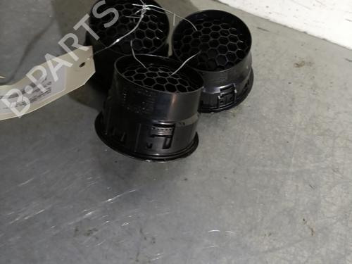 Used Air vent DACIA DUSTER (HM_) 1.5 dCi 115 4x4 (HMAD) (116 hp) 29081212
