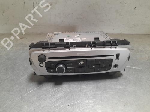 radio-renault-twingo-ii-cn0_-2007-28165209 main image
