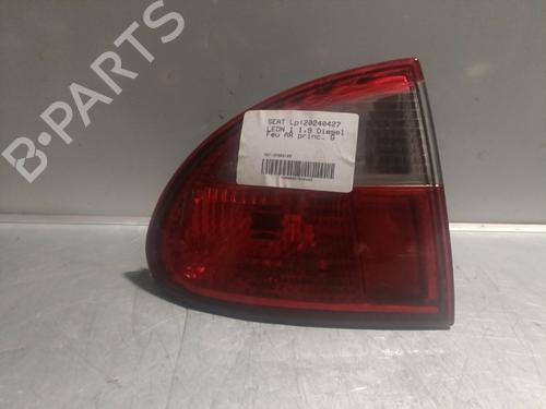 Used Left taillight SEAT LEON (1M1) 1.9 TDI (110 hp) 21700155