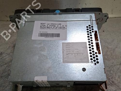 Radio SEAT LEON (1P1) 1.9 TDI | BP21704349E6