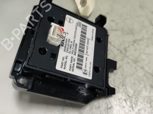 Used Switch Switch RENAULT MEGANE III Hatchback (BZ0/1_, B3_) 1.5 dCi (BZ0C) (90 hp) 24527049 24527049