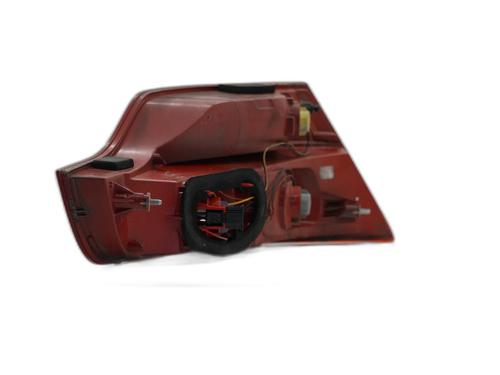right-taillight-audi-q7-4lb-2006-2007-2008-2009-2010-2011-2012-2013-2014-2015-2016-39639526 main image