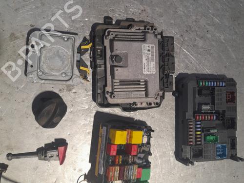 Used Electronic module PEUGEOT 208 I (CA_, CC_) 1.6 HDi (92 hp) 22421556