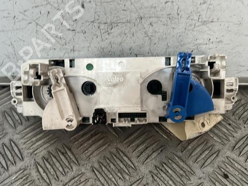 Used Climate control Climate control RENAULT SCÉNIC III (JZ0/1_) 1.5 dCi (86 hp) 21719186 21719186