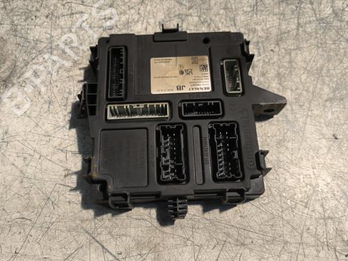 fuse-box-renault-clio-v-b7_-2019-32994298 main image