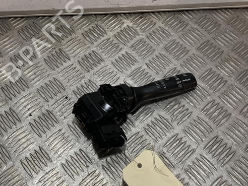 Used Front wipers mechanism TOYOTA YARIS (_P9_) 1.4 D-4D (NLP90_, NLP90R) (90 hp) 21701187