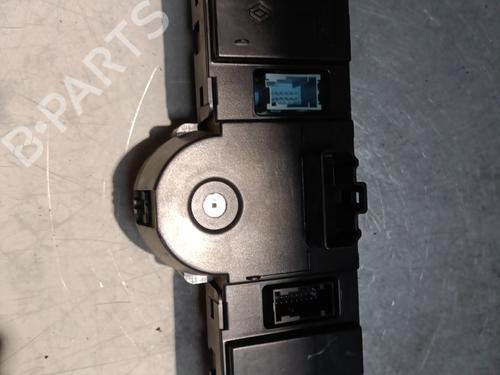 Used Climate control Climate control RENAULT SCÉNIC II (JM0/1_) 1.9 dCi (JM0G, JM12, JM1G, JM2C) (120 hp) 28173078 28173078