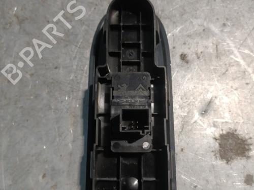 Used Right front window switch Right front window switch PEUGEOT 308 I (4A_, 4C_) 1.6 HDi (109 hp) 22421349 22421349